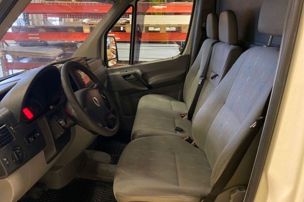 Volkswagen Crafter L2H3 2.5tdi 2009 - Image 5