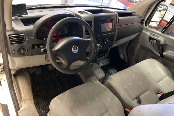 Volkswagen Crafter L2H3 2.5tdi 2009 - Image 7